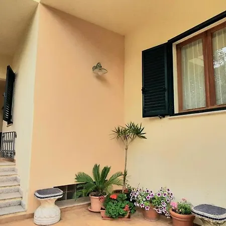 Casa Chisu Apartament Orosei